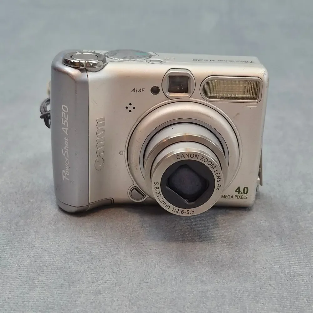 Canon PowerShot A520 4.0MP Digital Camera Silver For Parts Not Working